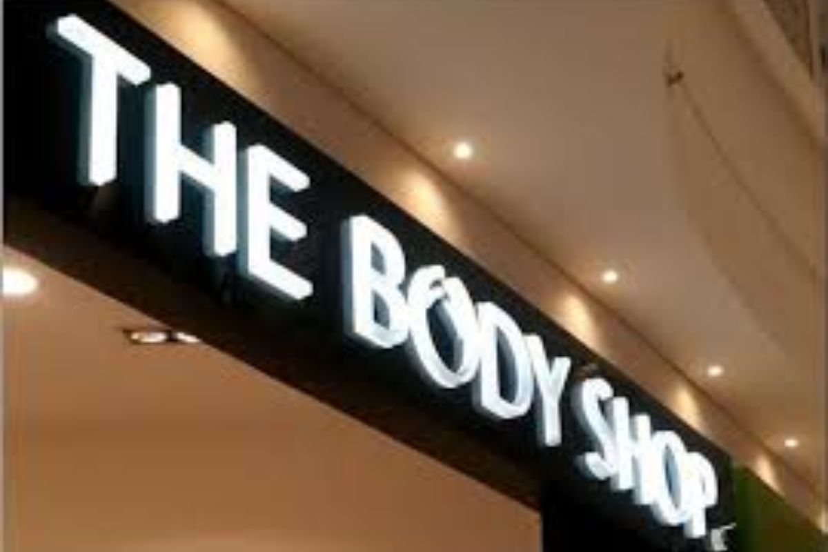 chữ mica đèn led